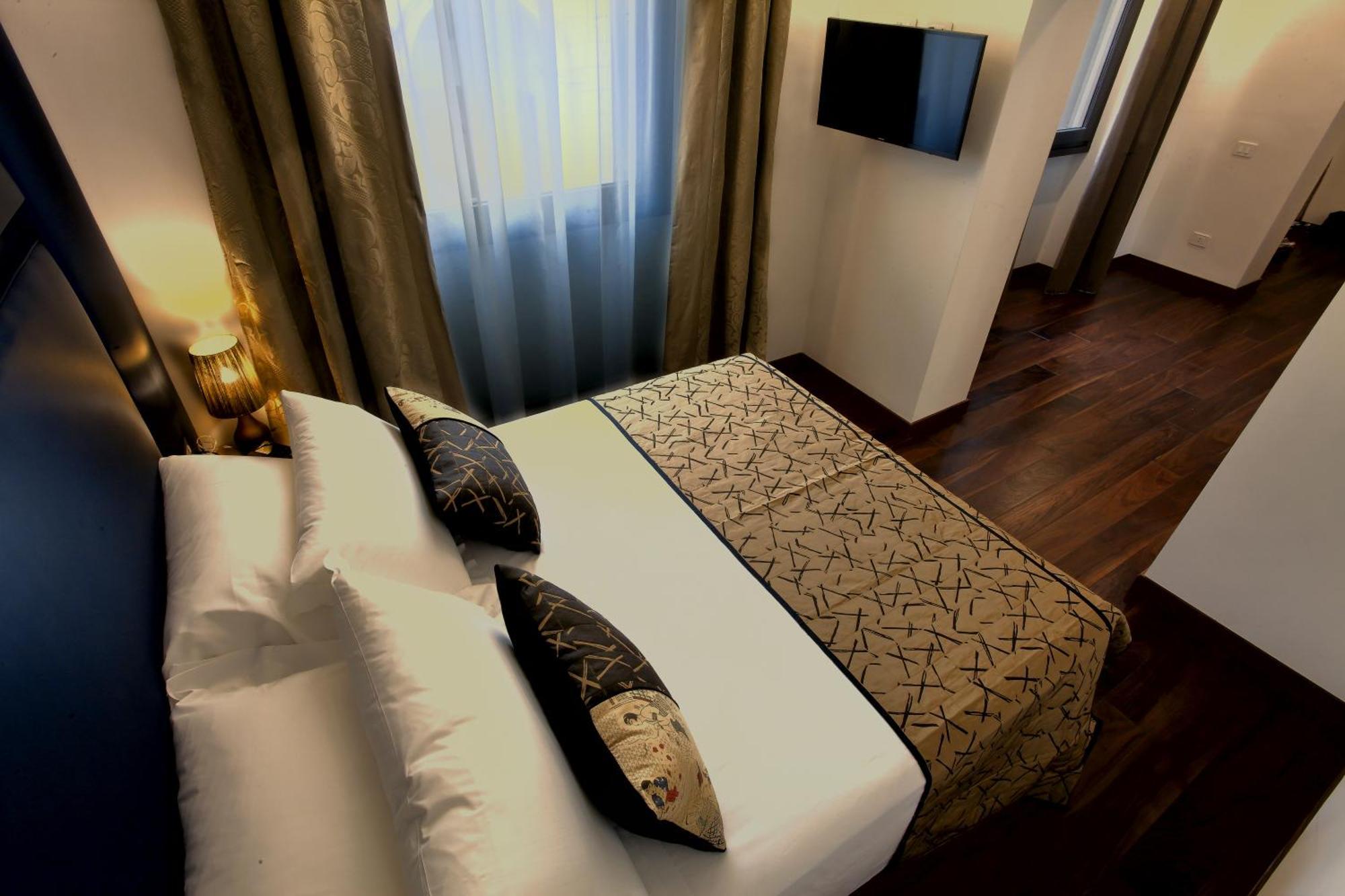 ホテル Palazzo Cartari パレルモ 部屋 写真